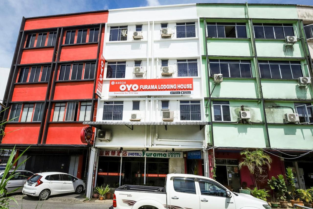 Oyo 44034 Furama Lodging House Кучинг Экстерьер фото
