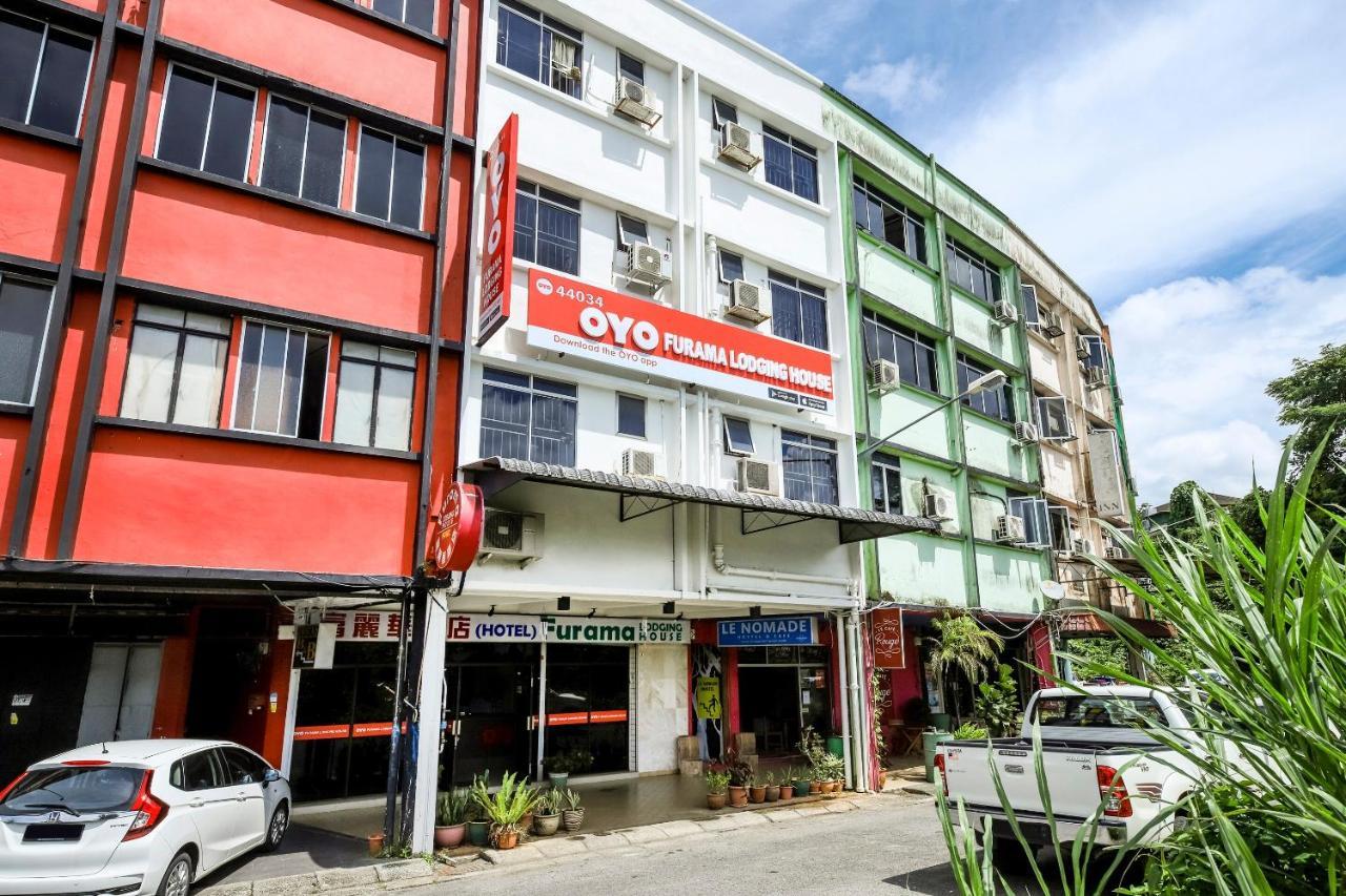 Oyo 44034 Furama Lodging House Кучинг Экстерьер фото
