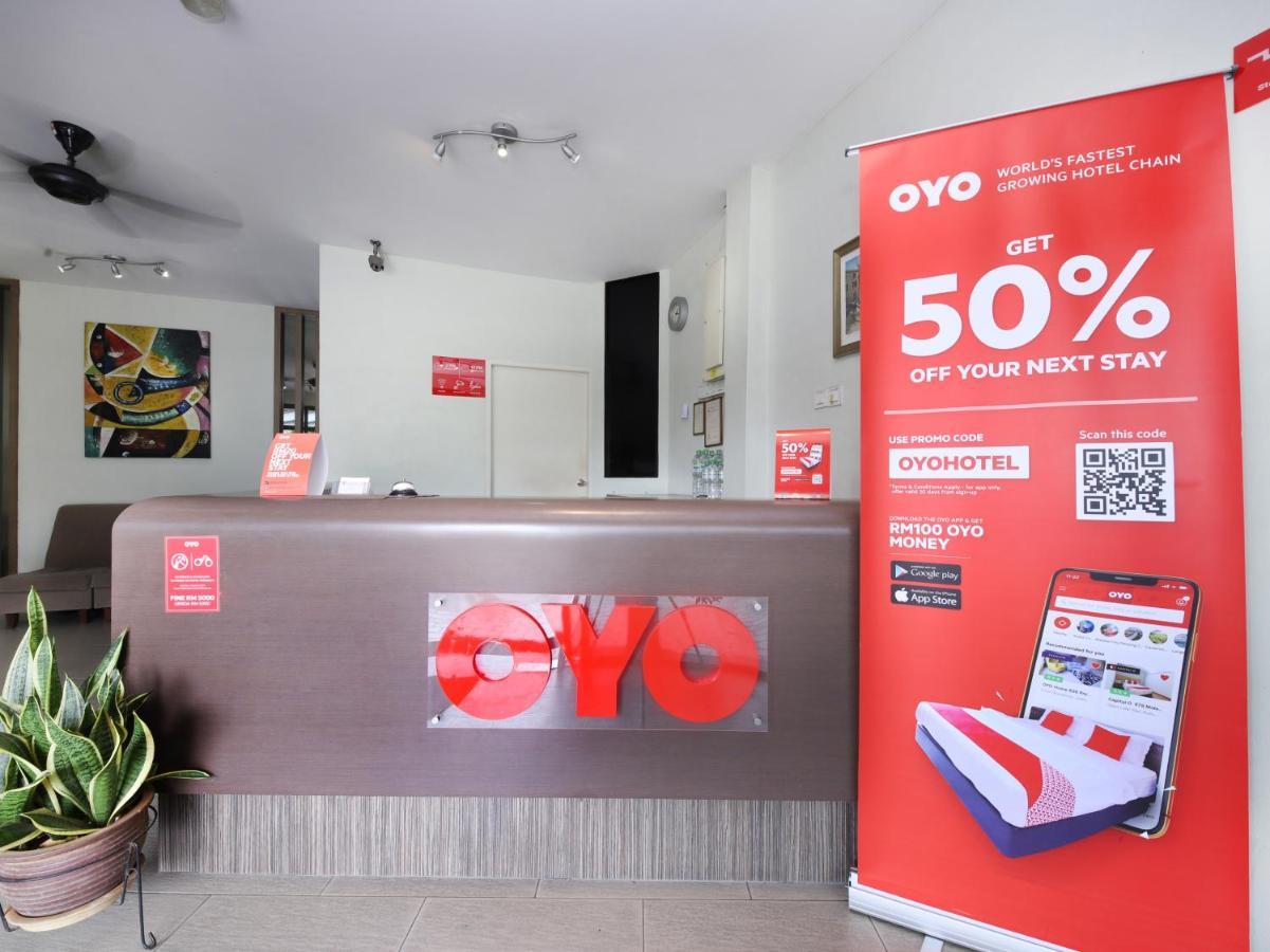 Oyo 44034 Furama Lodging House Кучинг Экстерьер фото