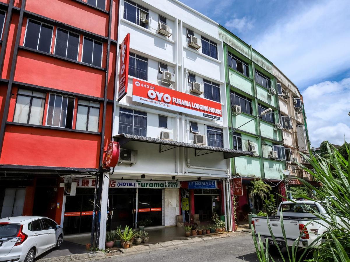 Oyo 44034 Furama Lodging House Кучинг Экстерьер фото